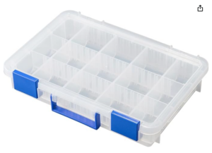 貯蔵庫,家庭生活,家の中,きちんとしている,棚,箱,工芸,洋服ダンス,秩序,配置,キャビネット,容器,手帳,家事,服飾品,簡素,籠